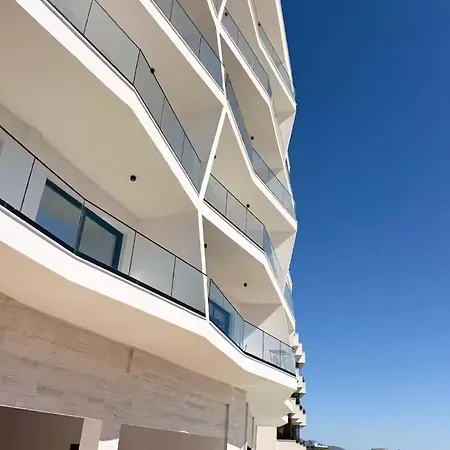 Sea View Elite Apartment Sarande